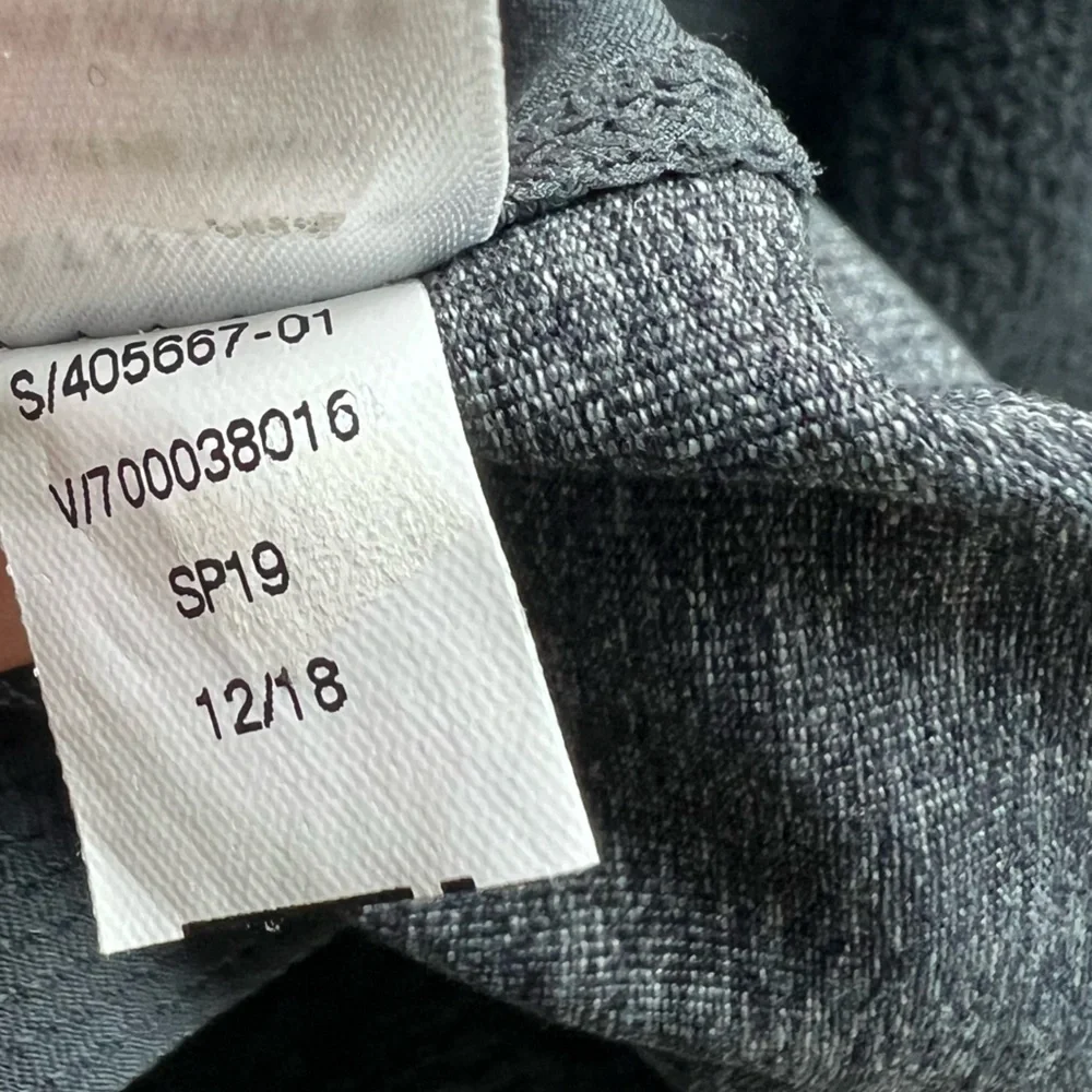 Athleta Excursion Hybrid Mid-Rise Tennis Skort in Dark Heathered Gray Size XS